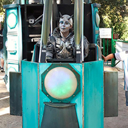 atrezzo especial vehiculo espacial decoracion tematica futurista